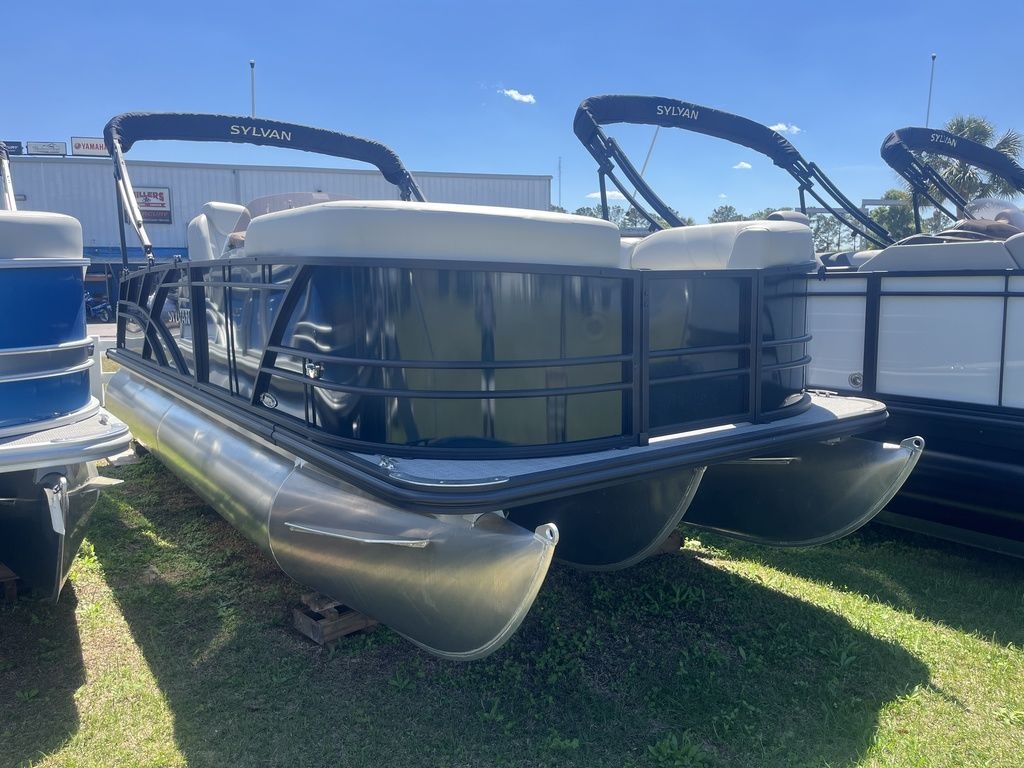 2025 Sylvan 820 CLZ DH - Sold Boat