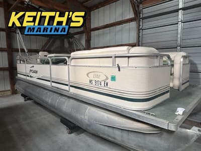 BOATZON | Sylvan 820 CRS 2000