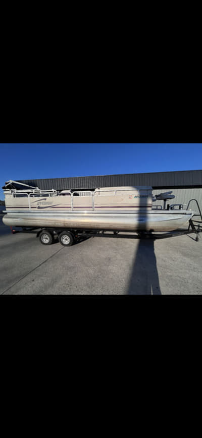BOATZON | SYLVAN 824 FISH FUN EL 2000