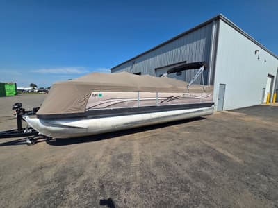 BOATZON | Sylvan 826 Nexus 1998 BOATZON | Sylvan 826 Nexus 1998