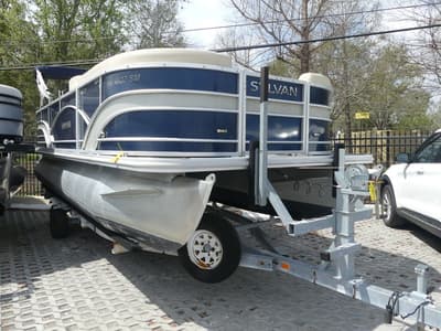 BOATZON | Sylvan 8520 Cruise 2018