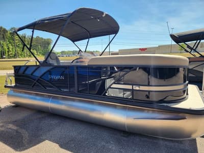 BOATZON | Sylvan 8520 Cruise 2026