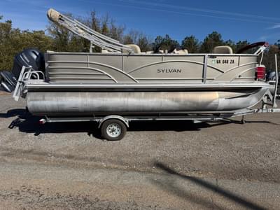 BOATZON | Sylvan 8520 CruisenFish 2018