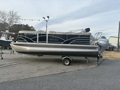 BOATZON | Sylvan 8520 Mirage Cruise 2017