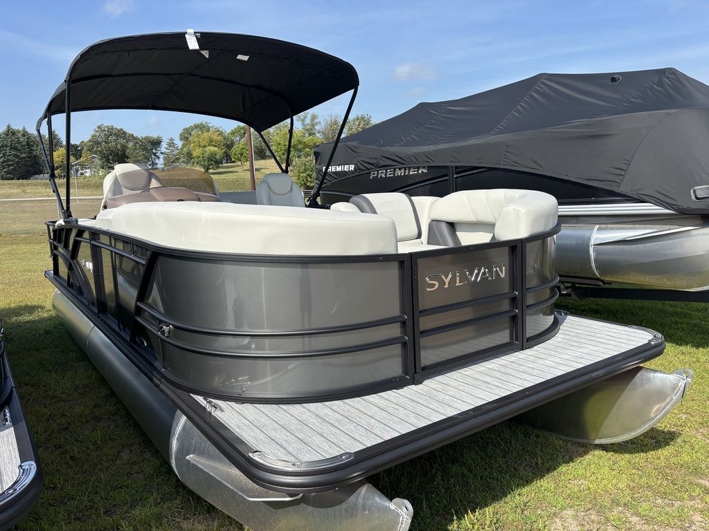 2026 Sylvan 8522 CLZ DH 150HP BUNK TRAILER - Sold Boat