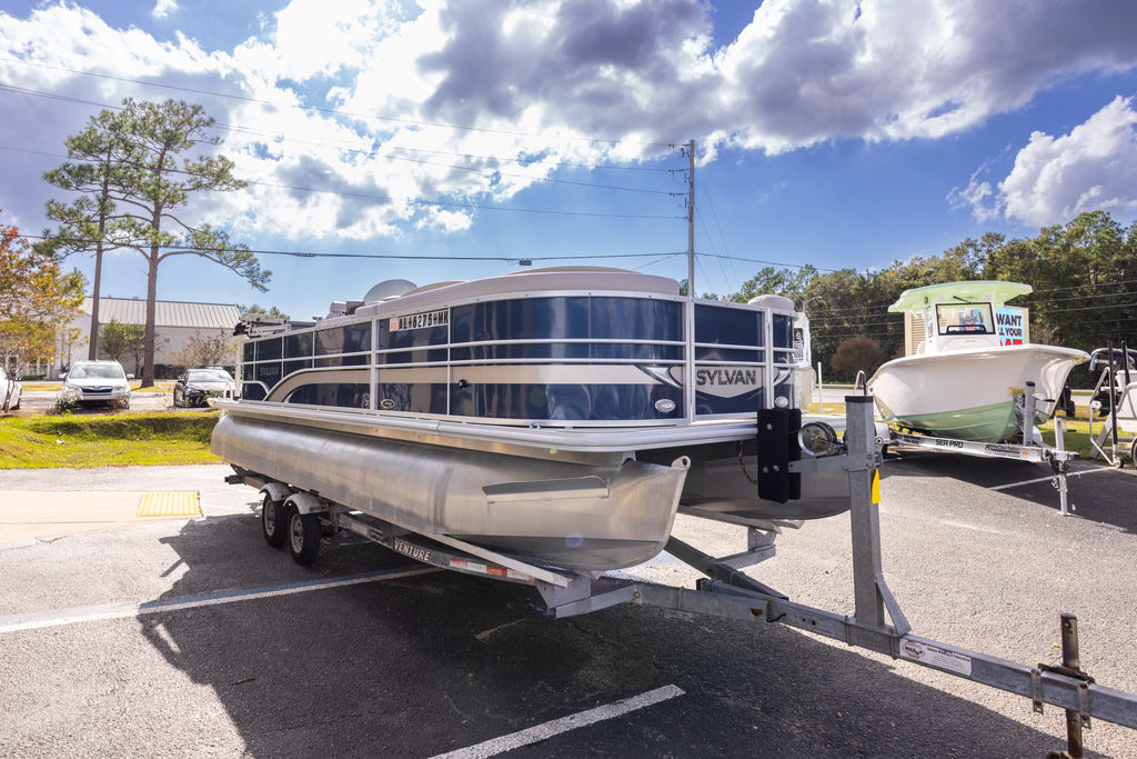 2013 Sylvan 8522 CR - Sold Boat