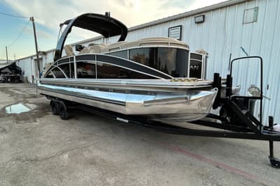 BOATZON | Sylvan 8525 Mandalay 2017