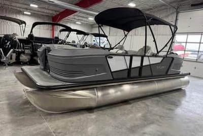 BOATZON | Sylvan A22 2025