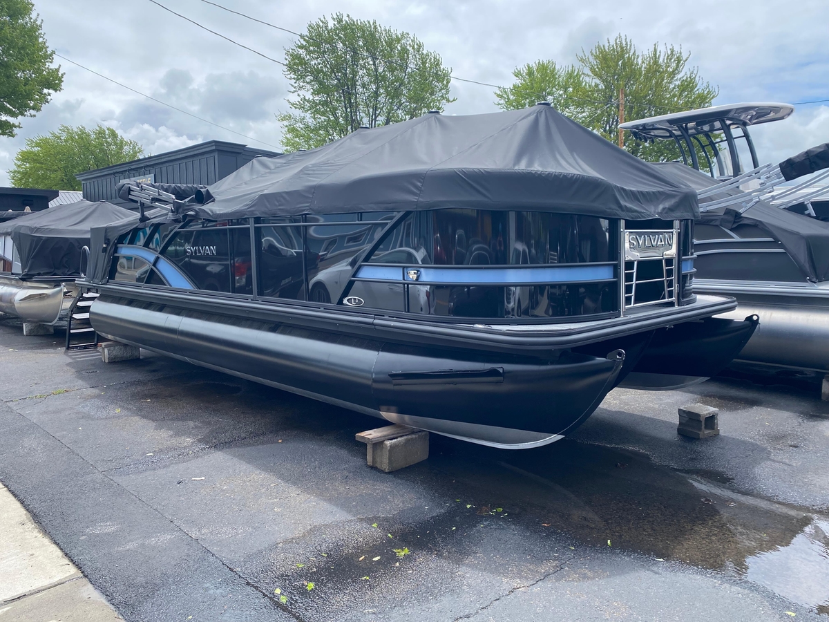 2025 Sylvan L3 DLZ BAR - Sold Boat