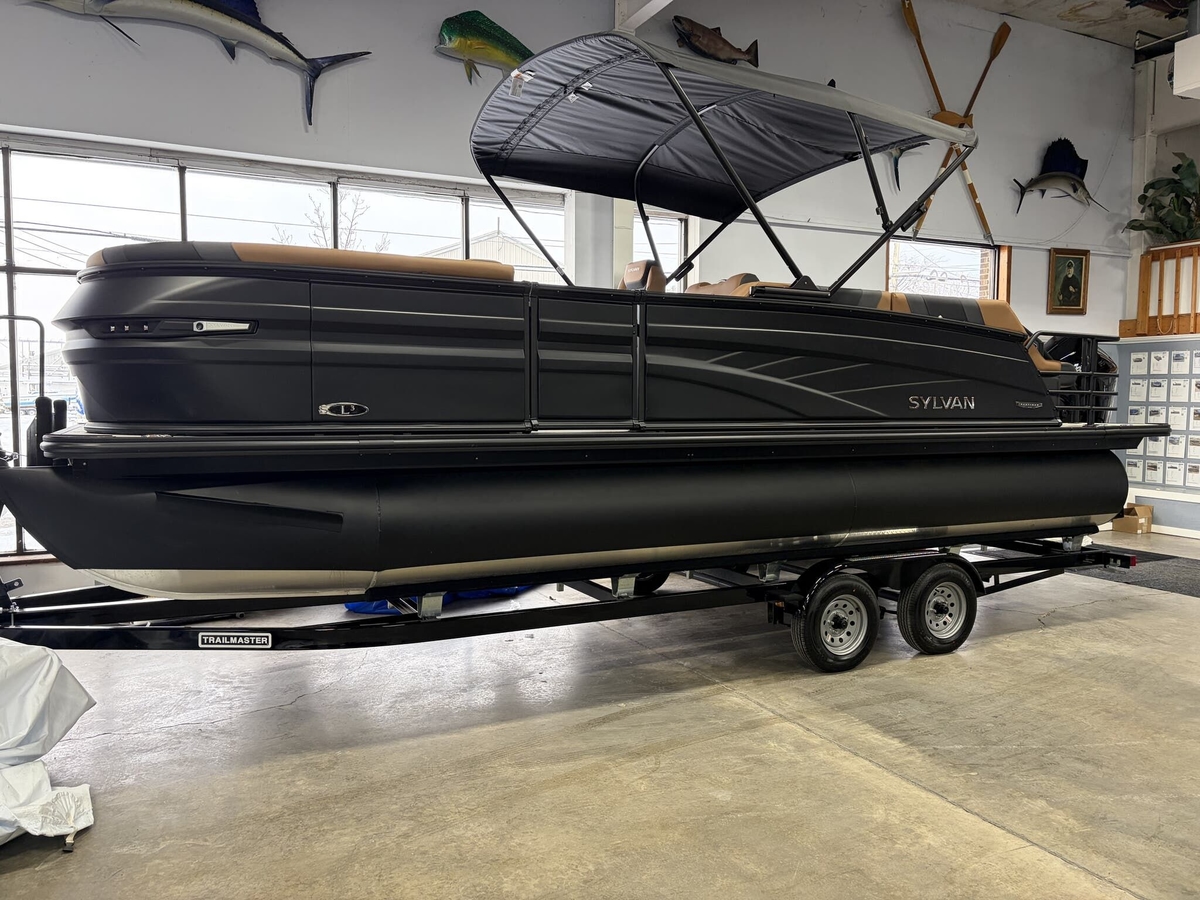 2026 Sylvan L3 SLZ Platinum - Sold Boat
