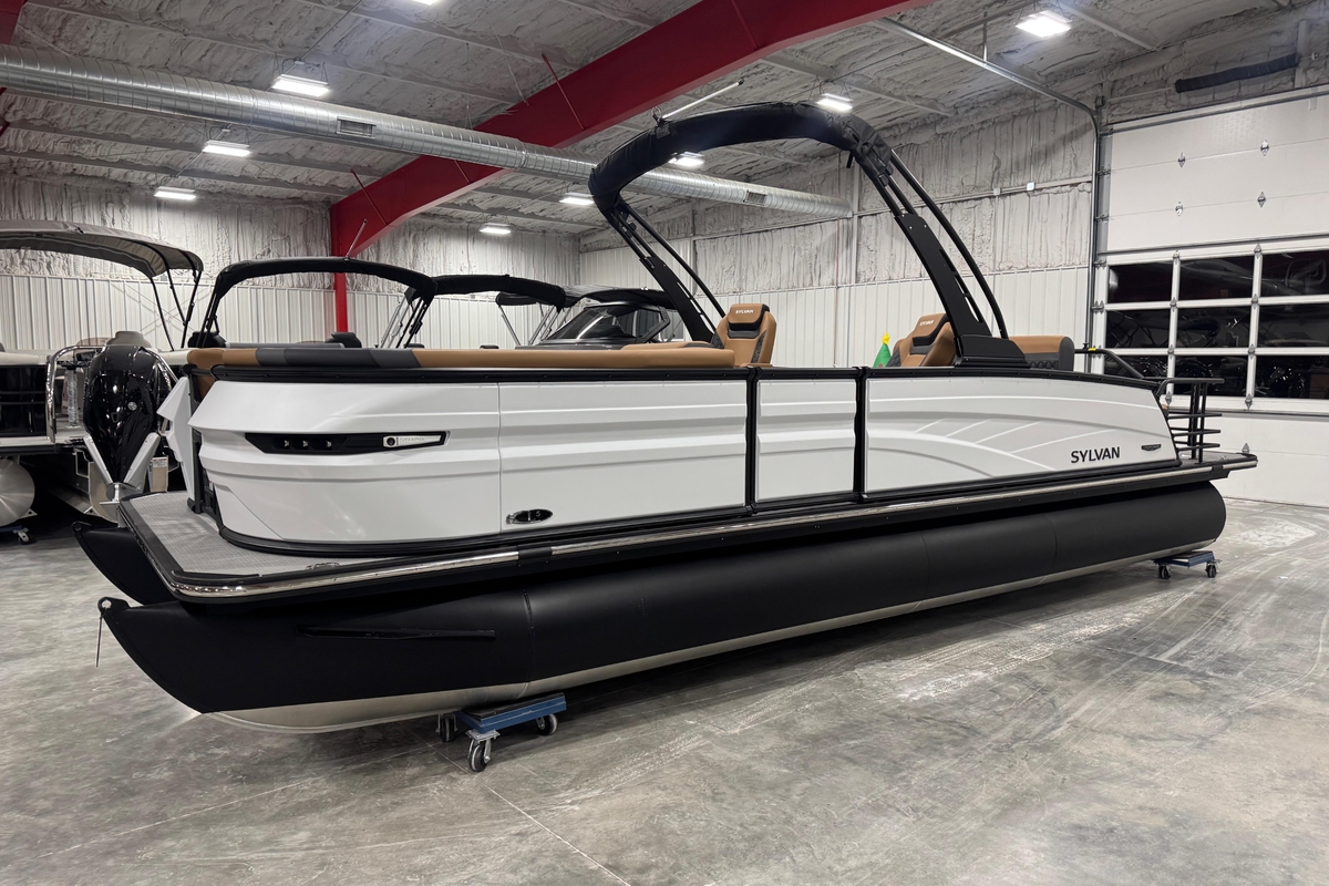 2026 Sylvan L5 - Sold Boat