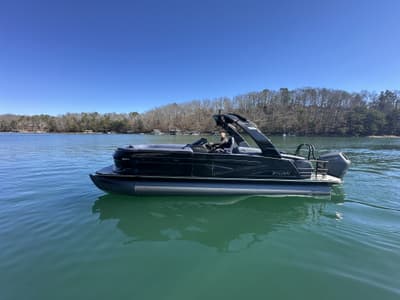 BOATZON | Sylvan M5 SLZ 2026 BOATZON | Sylvan M5 SLZ 2026