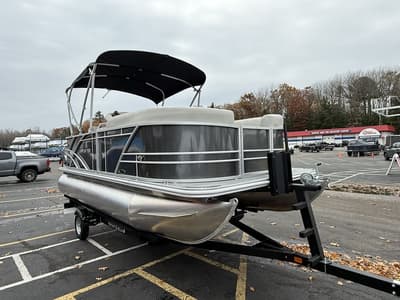 BOATZON | Sylvan MIRAGE 818 CRS 2027