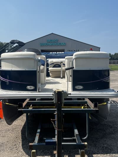 BOATZON | SYLVAN MIRAGE 820 2012