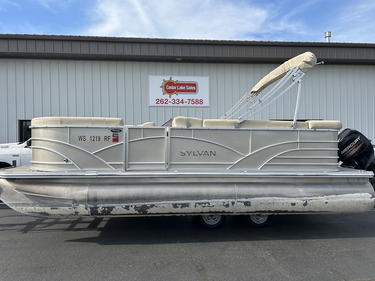 2019 Sylvan Sylvan MIRAGE 820 CR 2019 - Sold Boat