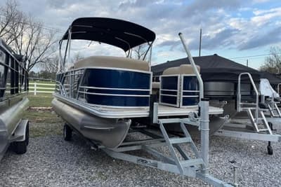 BOATZON | Sylvan Mirage 820 CRS 2026