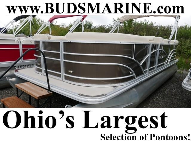 2019 Sylvan Mirage 820 Cruise - Sold Boat