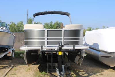 BOATZON | Sylvan MIRAGE 820 PARTY FISH 2026