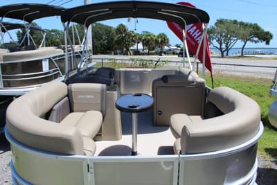 BOATZON | Sylvan Mirage 820 PARTY FISH 2026