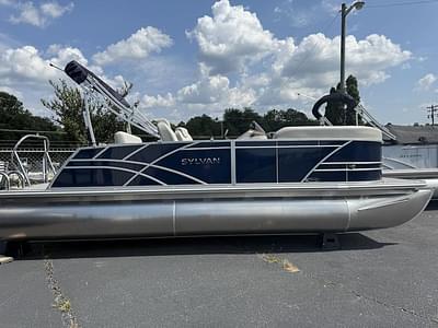 BOATZON | Sylvan Mirage 822 CLS DH 2025