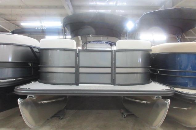 2026 Sylvan Mirage 822 CLZ - Sold Boat