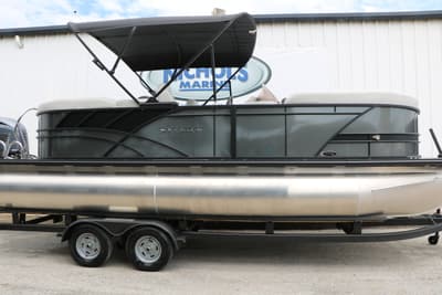 BOATZON | Sylvan Mirage 822 LZ TriToonIncludes Custom Trailer Trailer Delete Available 2026