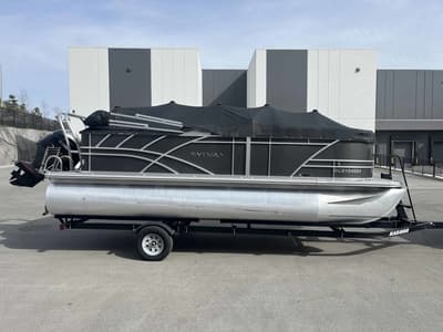 BOATZON | Sylvan Mirage 8520 2022