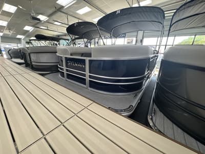 BOATZON | Sylvan MIRAGE 8520 CRS 2026