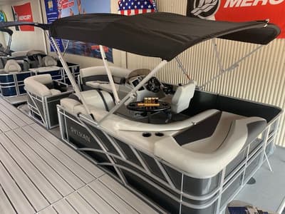 BOATZON | Sylvan MIRAGE 8520 CRS 2026