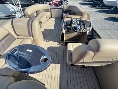 BOATZON | Sylvan Mirage 8520 Cruise 2026