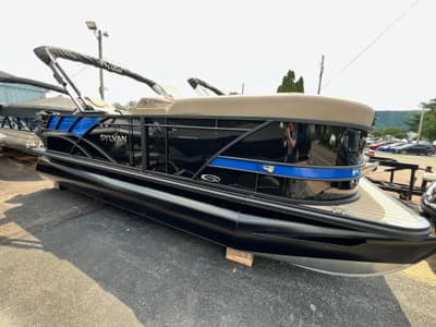 BOATZON | Sylvan Mirage 8520 Cruise 2026