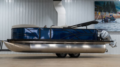 BOATZON | Sylvan Mirage 8520 Party Fish 2026