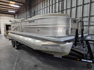 BOATZON | Sylvan Mirage 8522 2016