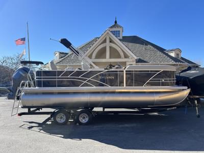 BOATZON | Sylvan Mirage 8522 Party Fish 2025