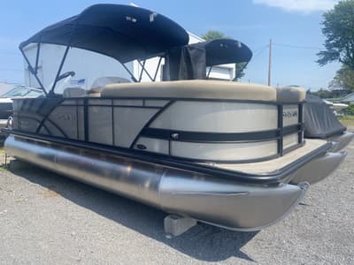 BOATZON | Sylvan Mirage Cruise 8522 2026