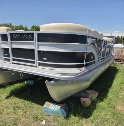 BOATZON | Sylvan Mirage Cruise 8522 LZ 2017