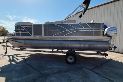 BOATZON | Sylvan Mirage Fish 820 Party Fish 2020