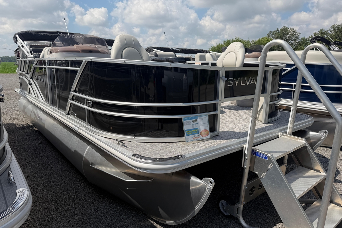 2026 Sylvan Mirage Fish 8520 Party Fish 40 - Sold Boat