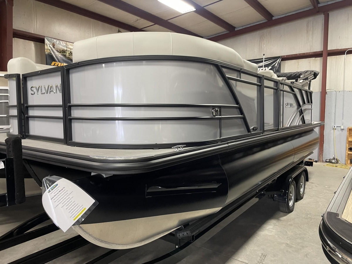 2024 Sylvan Mirage X3 - Sold Boat