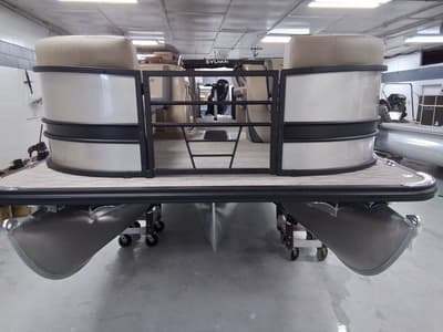 BOATZON | Sylvan Mirage X3 2026