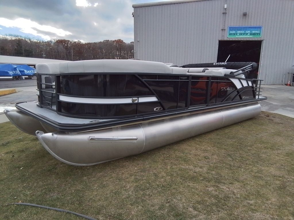 2026 Sylvan Mirage X5 DLZ Bar - Sold Boat
