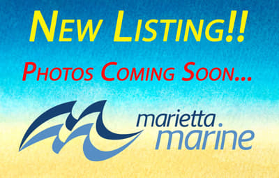 BOATZON | Sylvan 8522 Mirage Cruise wSuzuki 115HP Engine and Trailer 2012