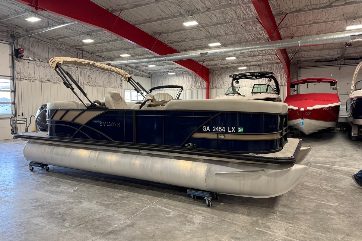 2023 Sylvan X3 - Sold Boat