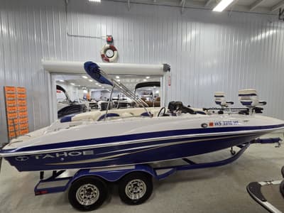 BOATZON | Tahoe 215 Xi 2010 BOATZON | Tahoe 215 Xi 2010