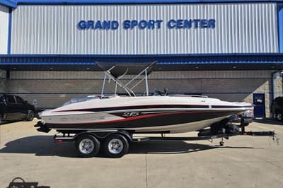 BOATZON | Tahoe 215 Xi 2015