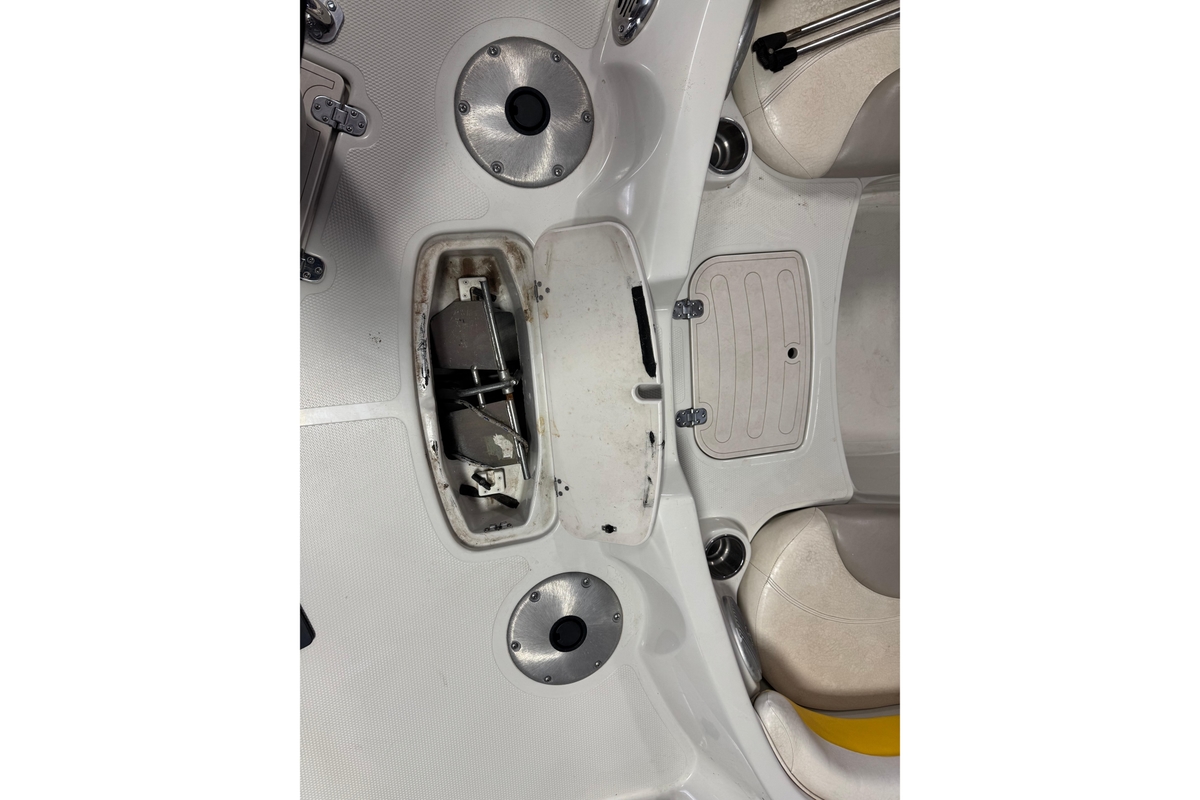 2009 Tahoe 215xi I/O - Sold Boat