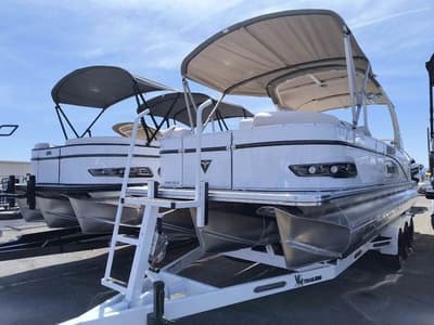 BOATZON | Tahoe Cascade Quad Lounge Shift 25 FT 2026