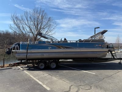 BOATZON | Tahoe GT RF2585 2022