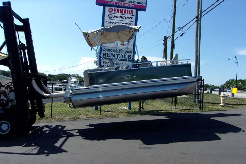 2023 Tahoe Pontoon 1775 Sport Bow - Sold Boat