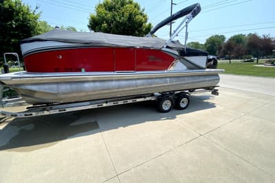 BOATZON | Tahoe Pontoon 2385 LTZ Quad Lounger 2023